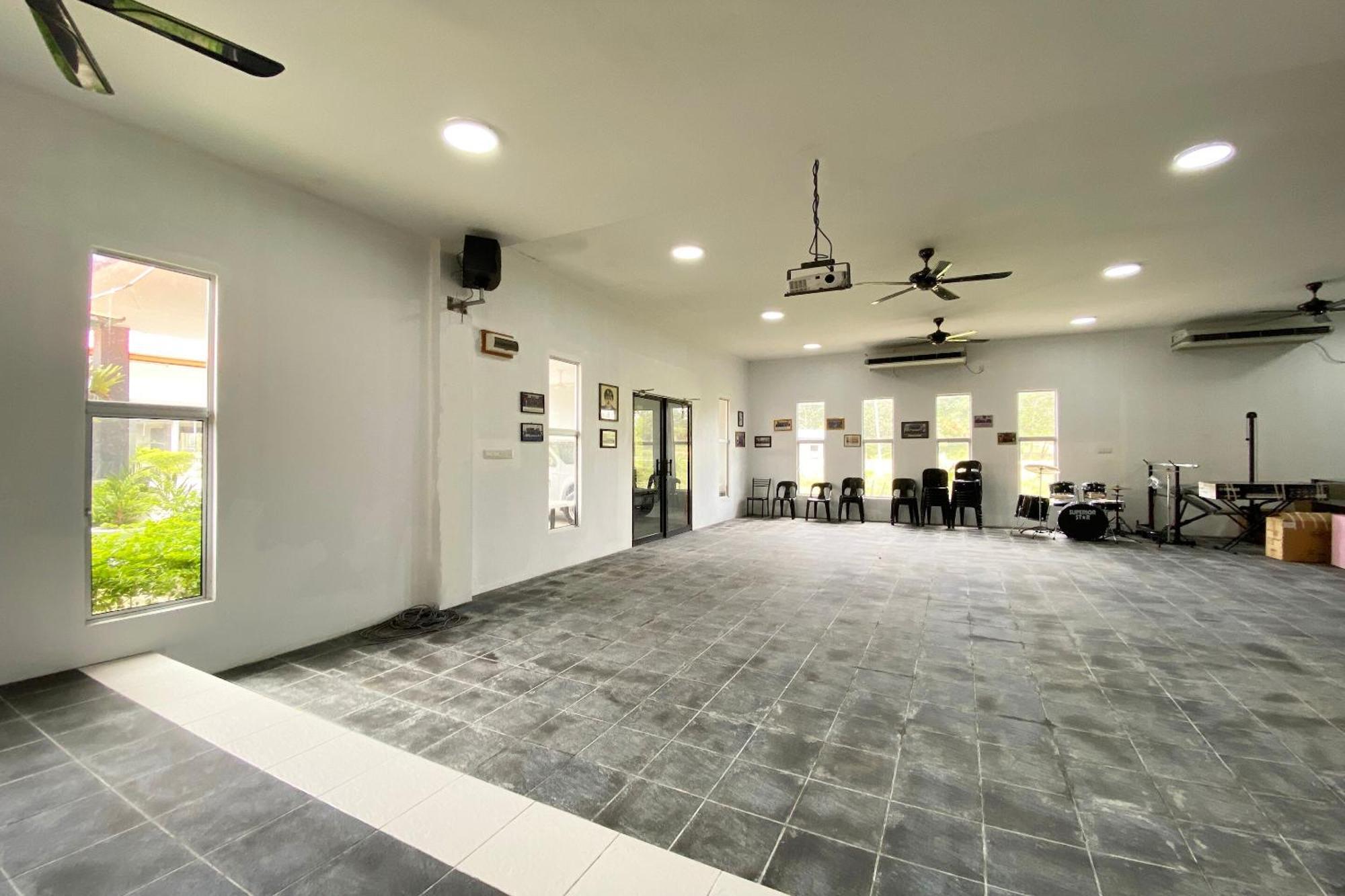 Oyo Home 90230 Dh Residence 古打毛律 外观 照片