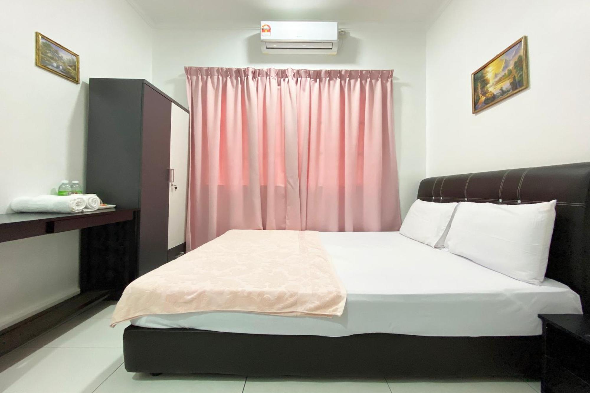 Oyo Home 90230 Dh Residence 古打毛律 外观 照片