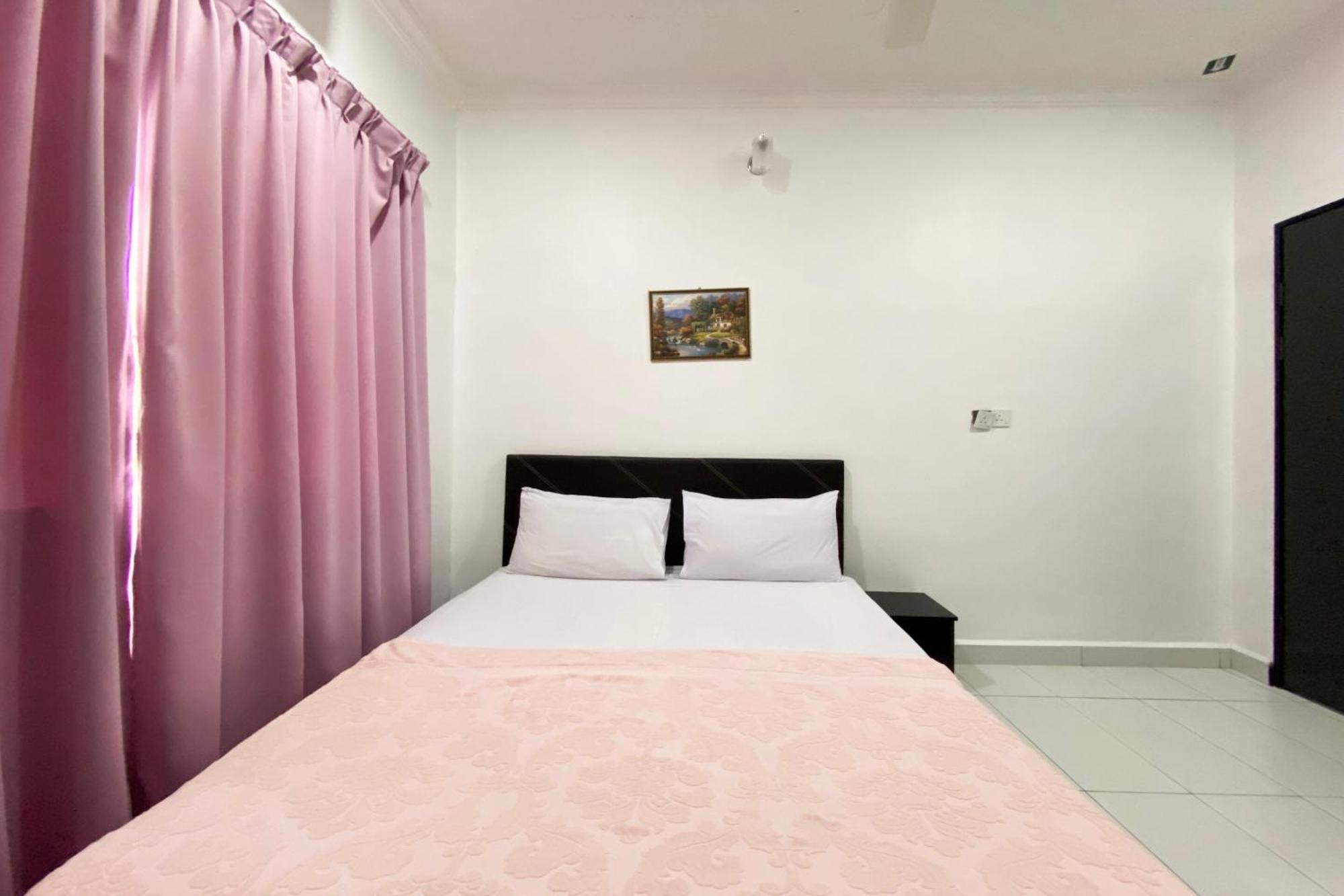 Oyo Home 90230 Dh Residence 古打毛律 外观 照片